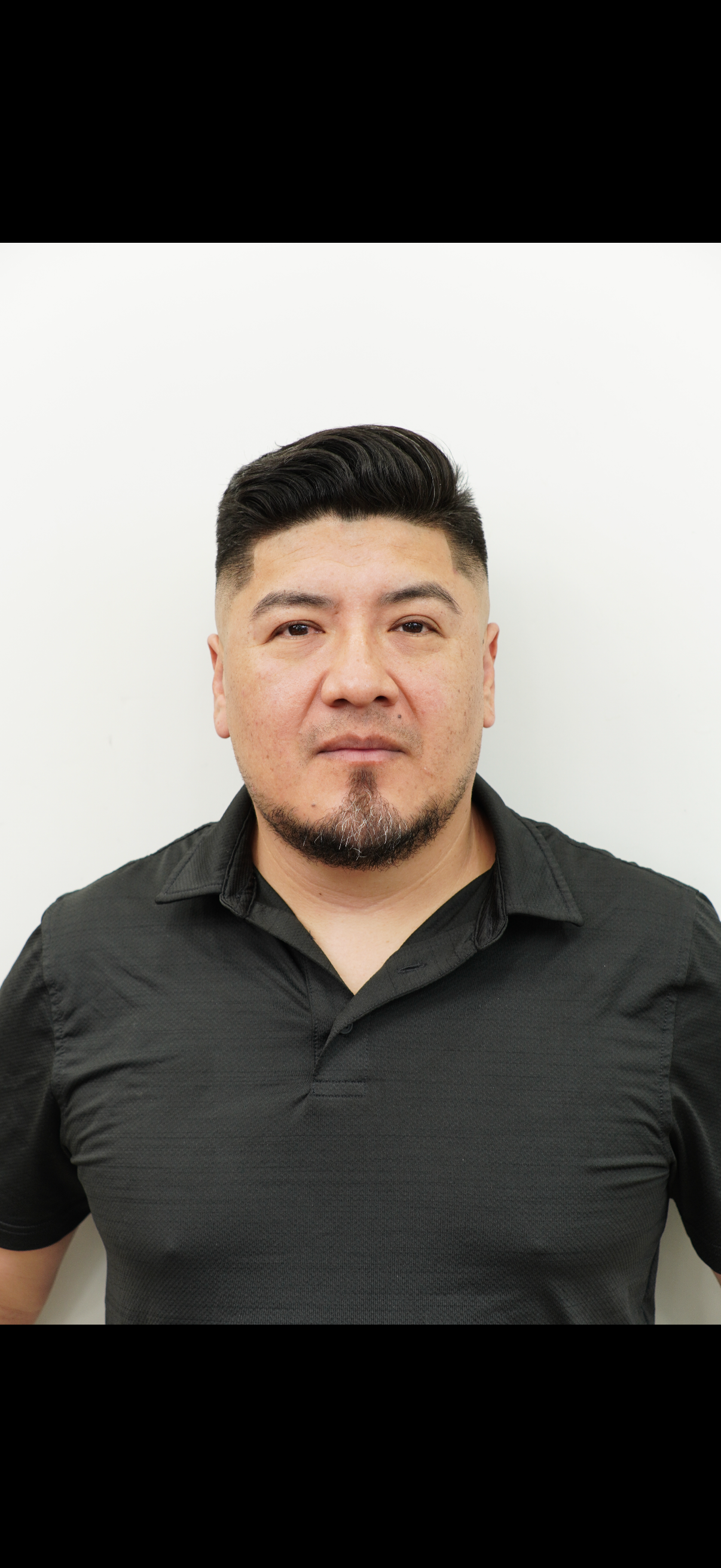 Bernardo Rosas, Master Barber